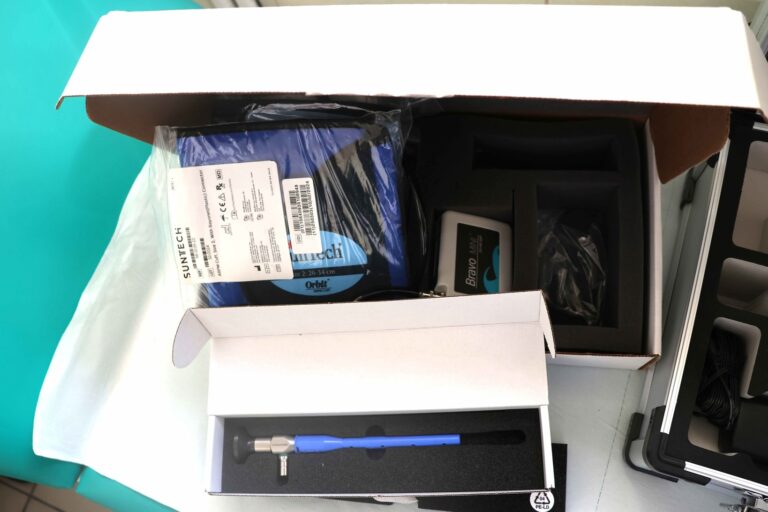 Lepsza diagnostyka i krótsze kolejki. PCUM w Kielcach z nowym sprzętem Nowy sprzęt medyczny zakupiony dla poradni specjalistycznych Powiatowego Centrum Usług Medycznych w Kielcach.