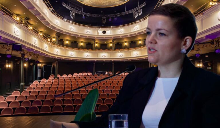 Minister kultury Marta Cienkowska wzywa sejmik do decyzji w sprawie przejęcia Teatru Żeromskiego i nadania mu statusu sceny narodowej.