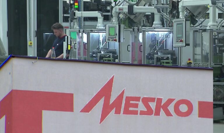 Mesko beneficjentem miliardów z SAFE. Francja chce Pioruny! Polska otrzyma 180 mld zł z unijnego programu SAFE. Skarżyskie Mesko zainwestuje w amunicję i zestawy Piorun, które chcą kupić m.in. Francuzi i Szwedzi.