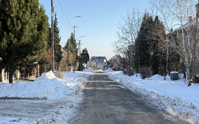 Przebudowa ul. płk. Dąbka w Kielcach. Prace ruszą niebawem Fot.: UMK/Miejski Zarząd Dróg w Kielcach podpisał umowę na przebudowę ul. płk. Dąbka. Inwestycja za ponad 848 tys. zł obejmie nowe chodniki, oświetlenie LED i kanalizację