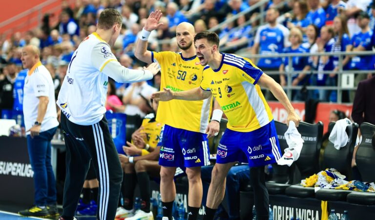 Fot.: Adam Morawski, bramkarz Industrii Kielce, odebrał nagrodę MVP po heroicznym występie w meczu przeciwko swojemu byłemu klubowi z Płocka.Dujszebajew, Adam Morawski, rzuty karne, relacja z meczu