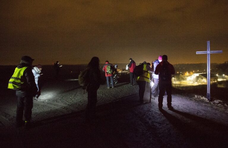 Uczestnicy kieleckiej EDK wyruszą z kościoła św. Franciszka z Asyżu, by nocą pokonać trasę prowadzącą do Sanktuarium Relikwii Drzewa Krzyża Świętego