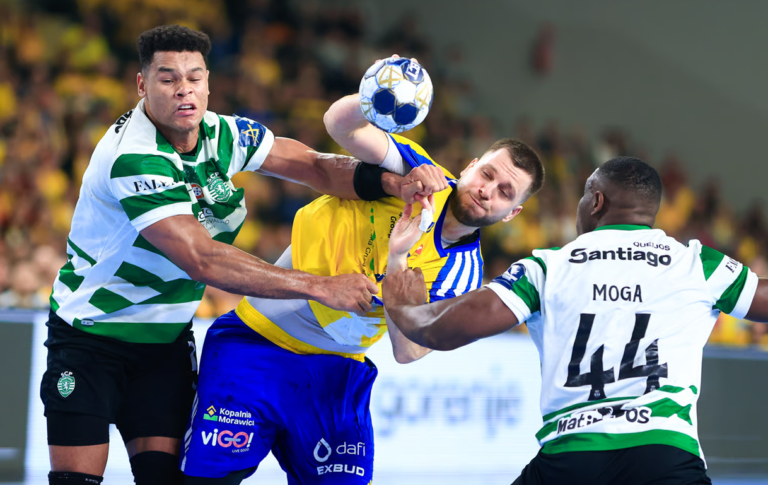 Fot.: www.industriakielce.pl/Liga Mistrzów: Industria Kielce wygrywa ze Sportingiem Lizbona 39:33