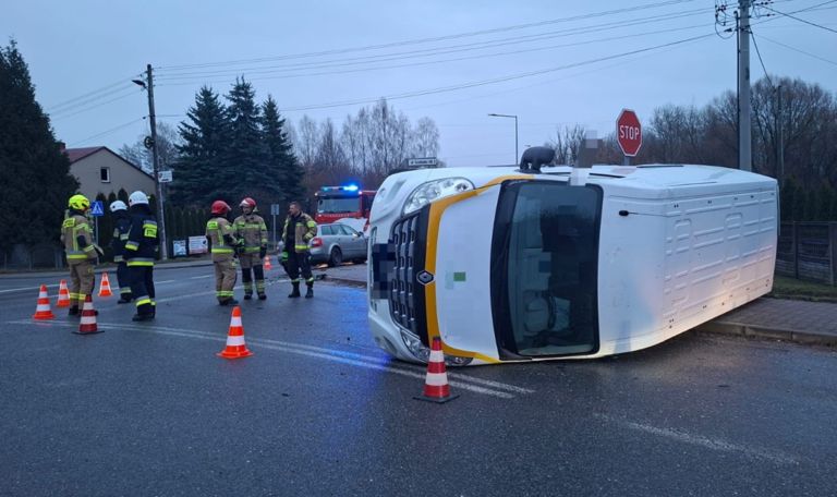 Fot.: Policja/Szczukowice po raz kolejny stały się miejscem niebezpiecznego wypadku przez nieustąpienie pierwszeństwa