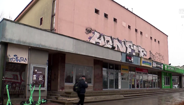 Fot.: Scrin YouTube/Kino Romantica w Kielcach wciąż czeka na przebudowę i nowe życie w centrum miasta