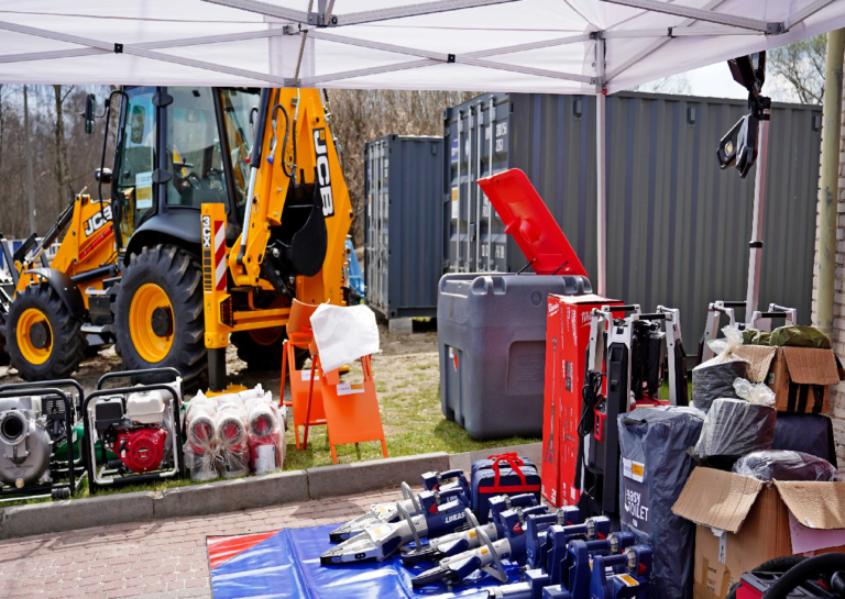 Strażacy z OSP w Kielcach otrzymali nowoczesny sprzęt, który znacząco zwiększy ich możliwości podczas akcji ratowniczych