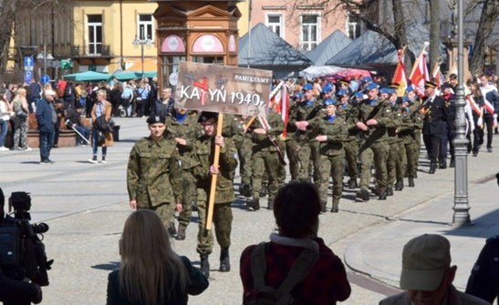 Pamięć o 2354 bohaterach. Kielce i region oddadzą dzisiaj hołd ofiarom Zbrodni Katyńskiej Fot.: zpsw.kielce.eu/Co dziesiąta ofiara Katynia pochodziła z Kielecczyzny. Dzisiaj przez miasto przejdzie wielki marsz