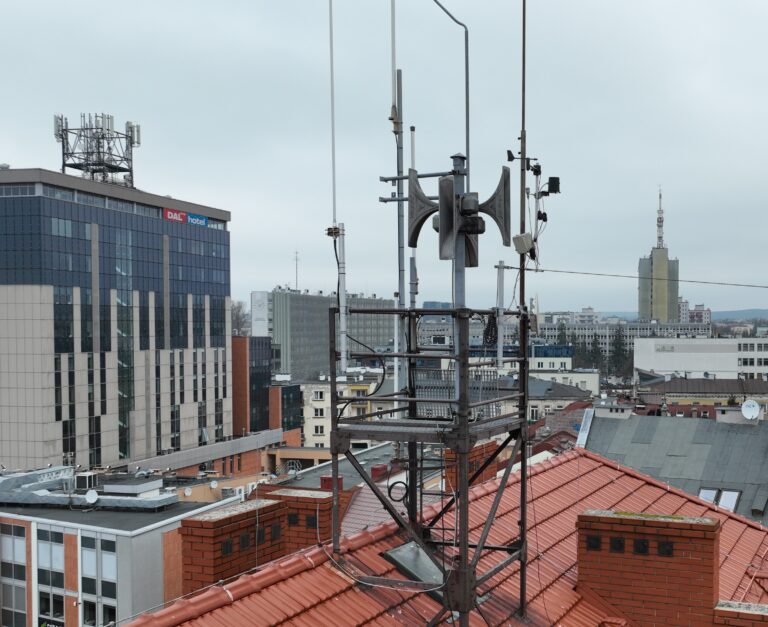 W Kielcach rozlegną się syreny alarmowe. Miasto wyjaśnia, co się dzieje