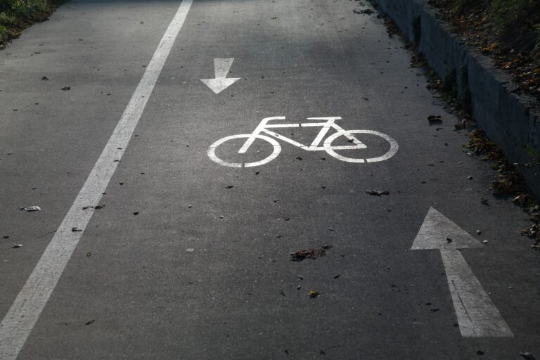 Nowe ścieżki rowerowe w regionie. Gdzie powstaną?