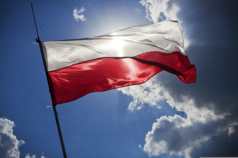 Polacy mogą czekać zmiany w kalendarzu. Chodzi o ważne święta i symbole państwowe