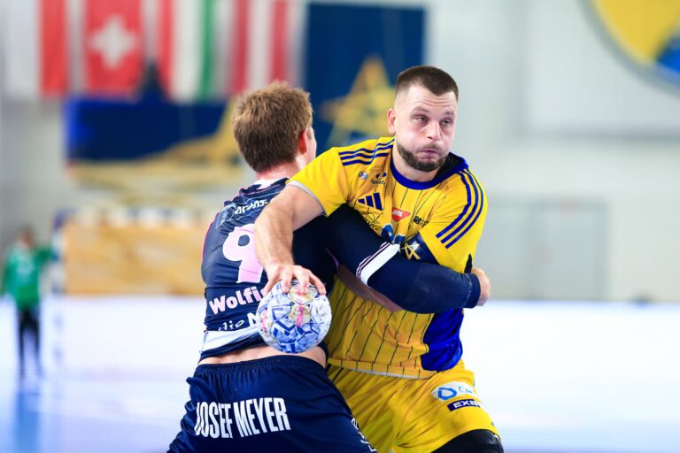 Industria igrała z ogniem. Debiutant był o krok od sensacji w Kielcach Industria Kielce pokonała HC Kriens-Luzern 30:29 w pierwszej kolejce Ligi Mistrzów. O zwycięstwo mistrzowie Polski musieli walczyć do ostatnich sekund.